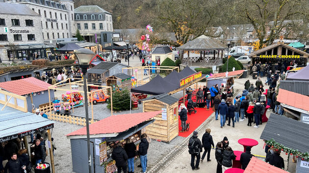 In Durbuy is heel het stadje een grote kerstmarkt