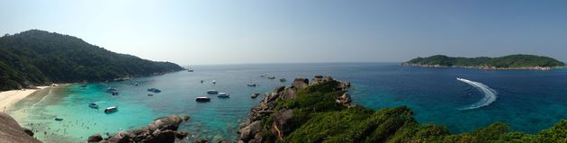 Uitzicht over de kust van Ko Similan