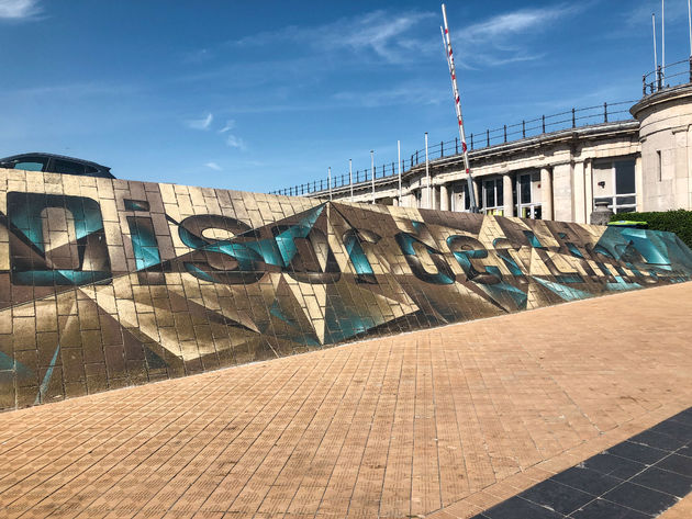 Kunst vind je in Oostende `gewoon` op straat