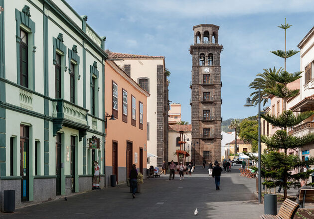 De kleurrijke stad San Crist\u00f3bal de La Laguna mag je niet missen