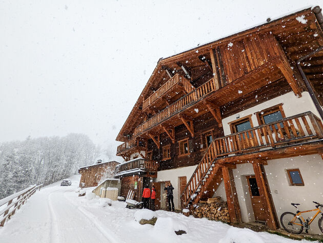 <em>Deze ecog\u00eete inclusief restaurant is prachtig gelegen in Val d\u2019Arly<\/em>