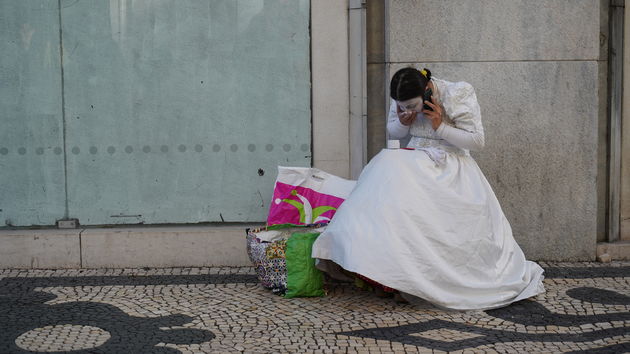 Straatartiest op de Rua Agusta (in het verlengde van de Avenida de Liberdade)