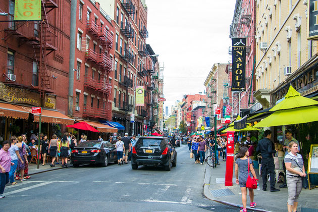 Drukte, gezelligheid en Italiaanse restaurantjes vind je in Little Italy