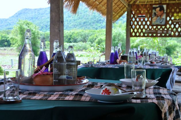 Lunchen met uitzicht over de rijstvelden