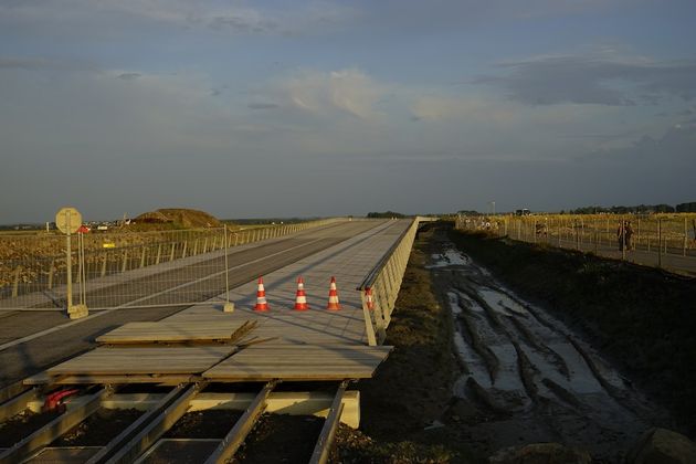 De nieuwe passarelle bij Mont-Saint-Michel die binnenkort wordt geopend