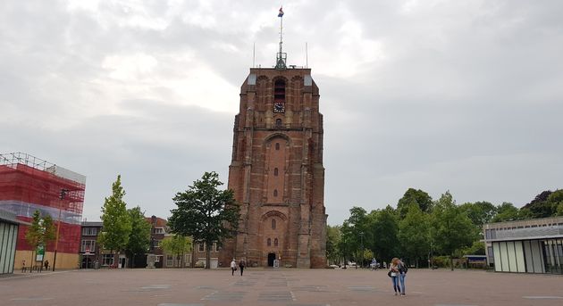 De scheve Oldehove in Leeuwarden, die je ook kunt beklimmen