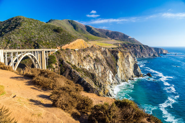 Big Sur langs de Pacific Coast HighwayFoto: beketoff - Adobe Stock