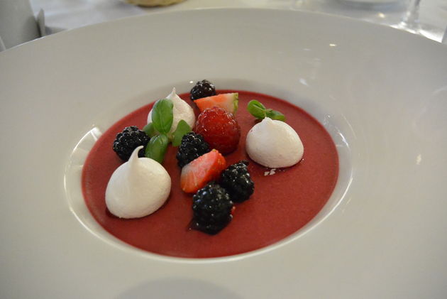 Panna cotta van Loganberries