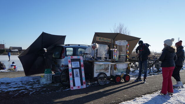 In de rij voor poffertjes