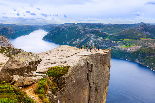 Hiken in Noorwegen naar de wereldberoemde Preikestolen