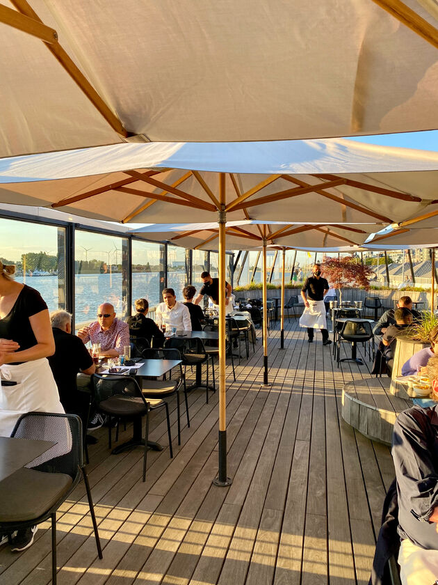 In de zomer op het terras van RAS: puur genieten