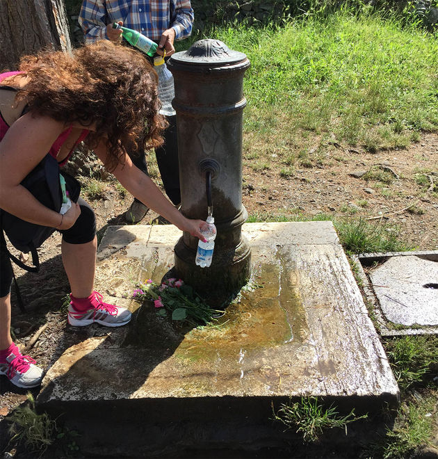 Lekker koel water uit een oude fontein