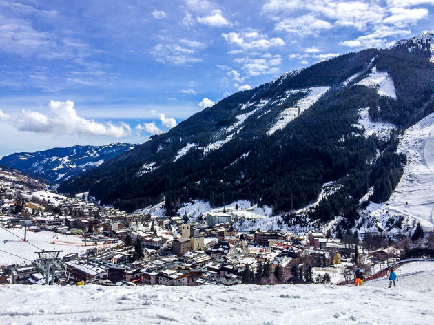 Saalbach vanaf de pistes bekeken