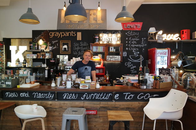 Koffie drinken aan de bar of om mee te nemen!