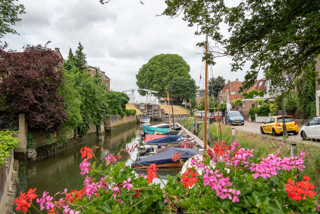 Veel water en bootjes in het knusse centrum