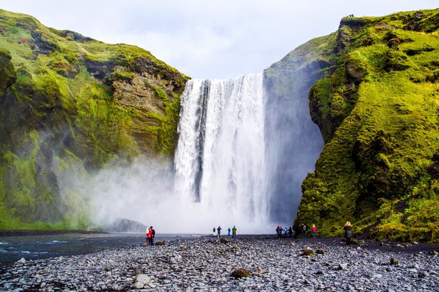 De indrukwekkende Skogafoss waterval