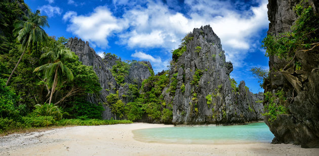 Schitterende, ongerepte stranden op El Nido\u00a9 soft_light - Adobe Stock