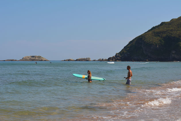 Zarautz ademt surf; iedereen wil hier op zijn of haar plank de zee in