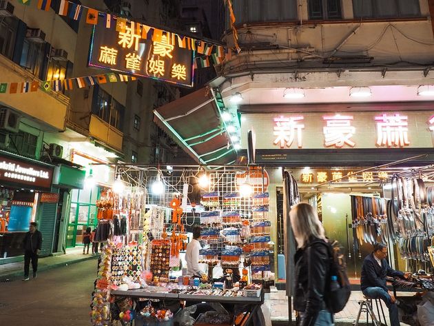 Duik de smalle straatjes in om het \u00e9chte Hongkong te ontdekken