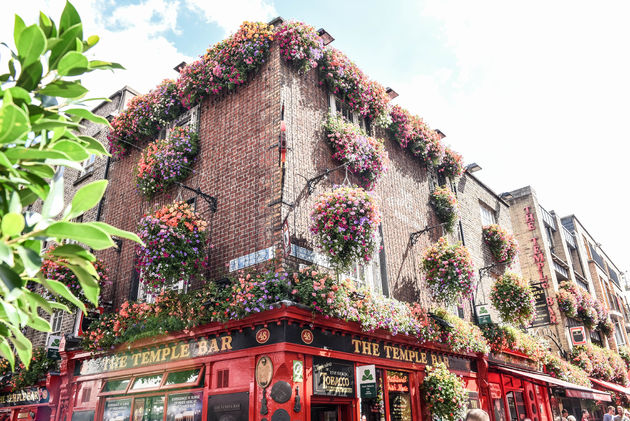 Waarschijnlijk de meest gefotografeerde pub van de stad: The Temple Bar