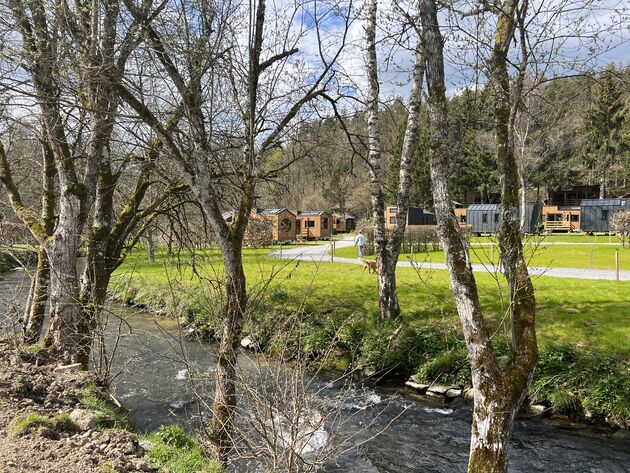 TinyParks Ardennen ligt aan dit riviertje