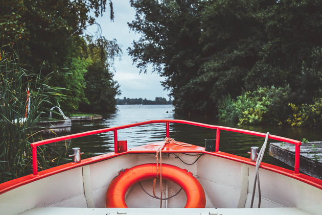 Zeker doen in Aalsmeer: varen op de Westeinderplassen