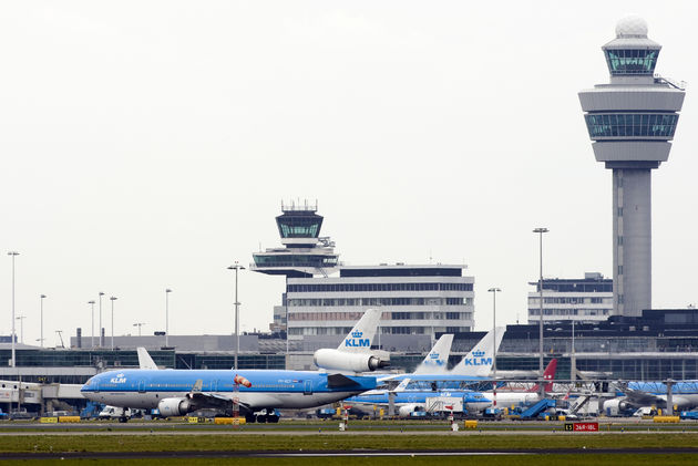 De verkeerstoren van Schiphol: met 101,17 meter de hoogste ter wereld