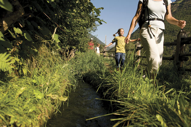 Neem je wandelschoenen mee om de prachtige waalwegen te bewandelen!