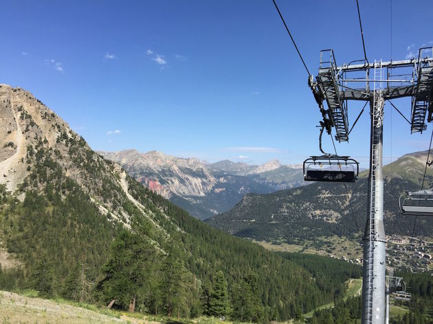 De meeste skiliften in Montgen\u00e8vre zijn ook zomers geopend