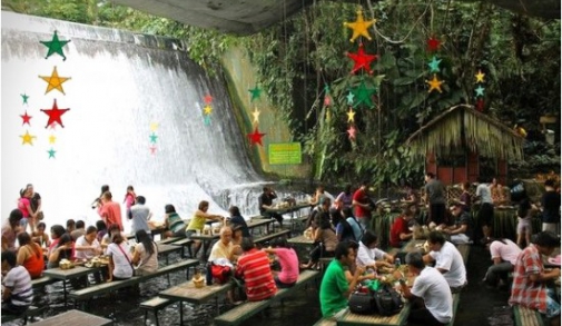 waterfall-restaurant-4-550x373.jpg