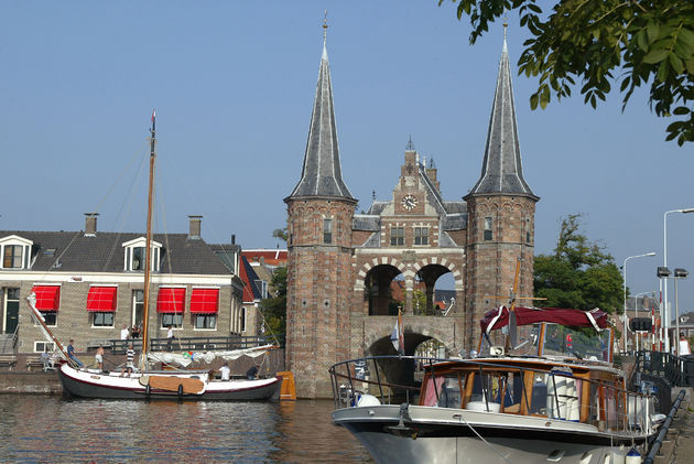 Die mooie Waterpoort bij Sneek