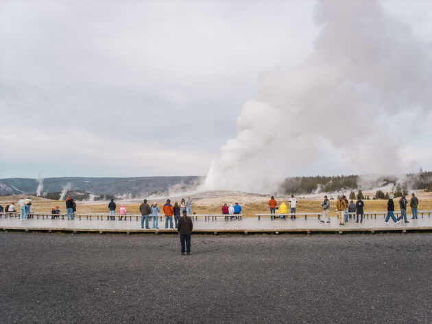 In Yellowstone borrelt en pruttelt het overal. Old Faithful is d\u00e9 publiekstrekker.