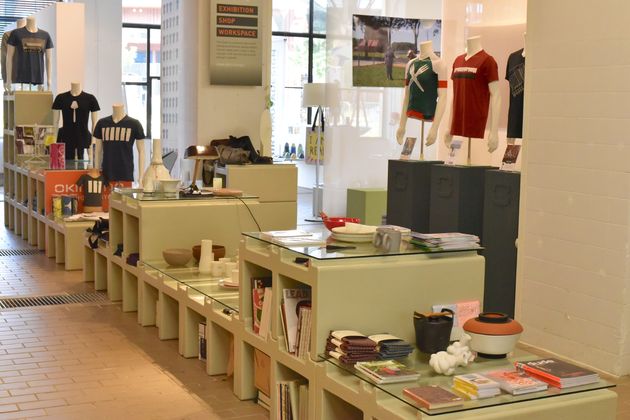 Loop binnen bij Yksi voor Dutch Design - er is een shop \u00e9n een expositie