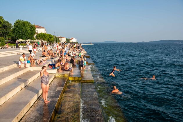 Zomerse gezelligheid bij het zeeorgel